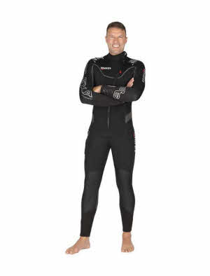 Ultraskin Steamer warmth under both wetsuits and drysuits